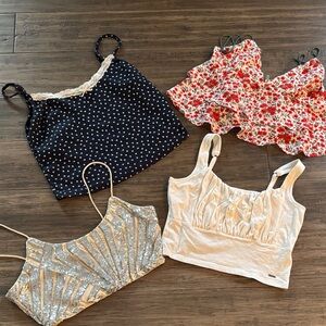 Lot of 4 cropped tops